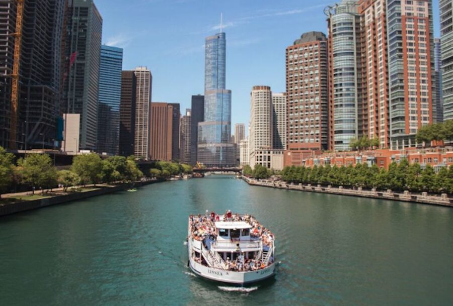 Chicago: 1.5-Hour Lake and River Architecture Cruise - Key points to know before boarding