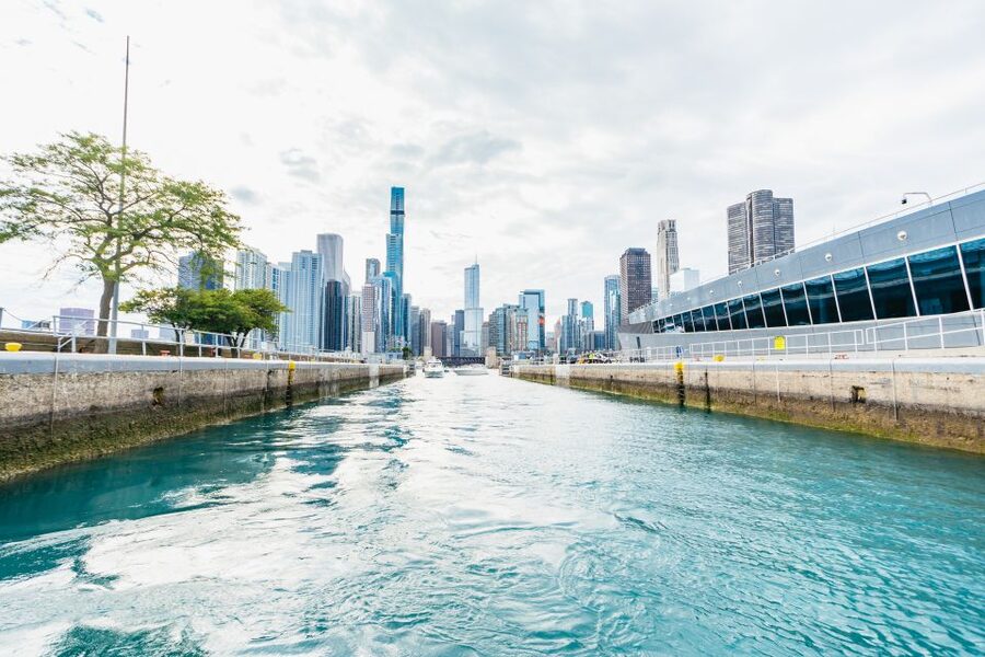 Chicago: 1.5-Hour Lake and River Architecture Cruise - Aqua, the lakefront towers, and the Chicago Lock