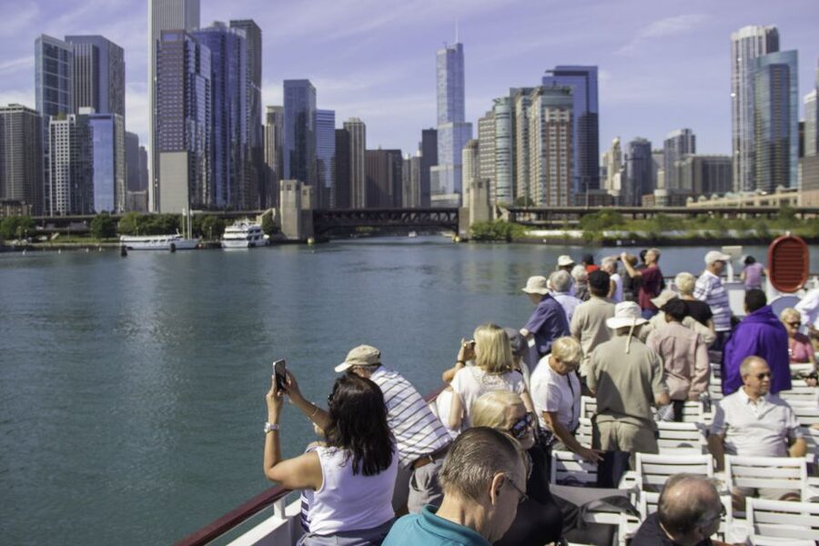 Chicago: 45-Minute Family-Friendly Architecture River Cruise - Following the South Branch toward Willis Tower