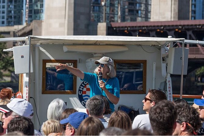 Chicago Architectural River Cruise - What you see during the 90-minute route