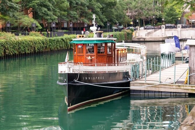 Chicago Architectural River Cruise - Boarding at River East Plaza