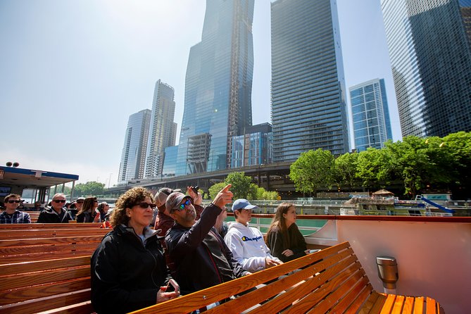 Chicago Architecture River Cruise - The stories behind Chicago’s building boom