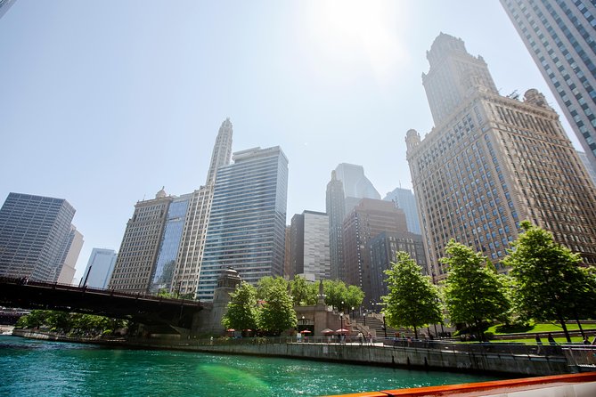Chicago Architecture River Cruise - Cold weather, seating, and onboard comfort