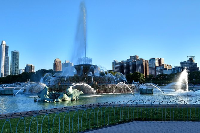 Chicago City Tour with Architecture River Cruise Option - Buckingham Fountain and the Museum Campus view