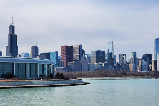 Chicago City Tour with Architecture River Cruise Option - Lincoln Park, the Gold Coast, and everyday Chicago