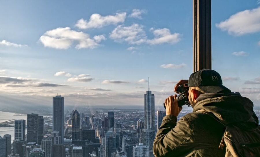 Chicago: Guided Tour with Architecture River Cruise - Cloud Gate and the story behind the Bean