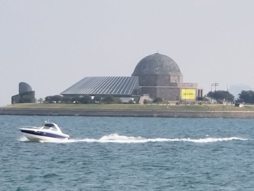 Chicago: Narrated Sightseeing River and Lake Cruise - Should you book the Chicago river and lake cruise?
