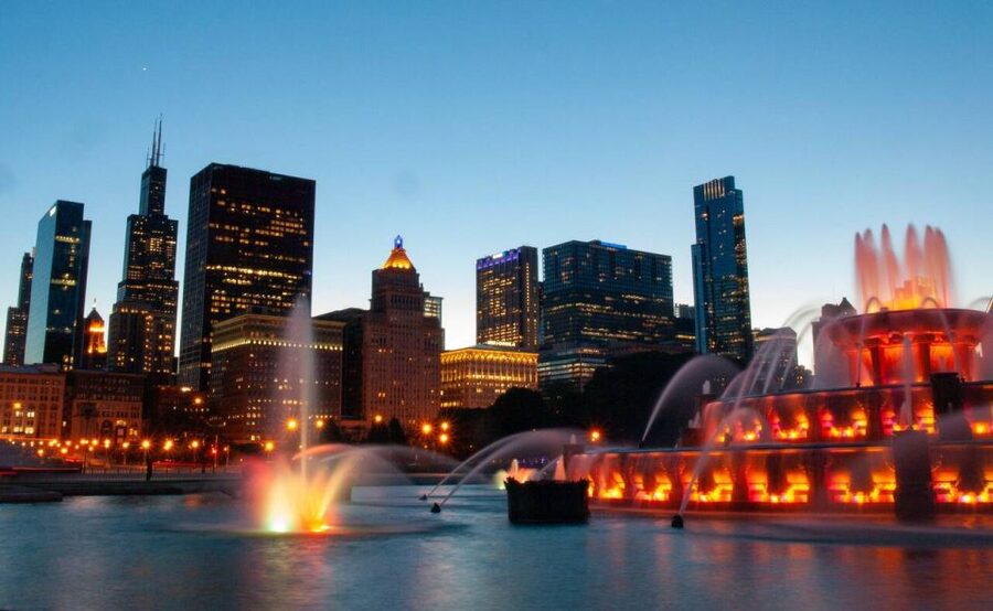Chicago Night Driving Tour with Skydeck and River Cruise - Chicago after dark, from the street to the sky
