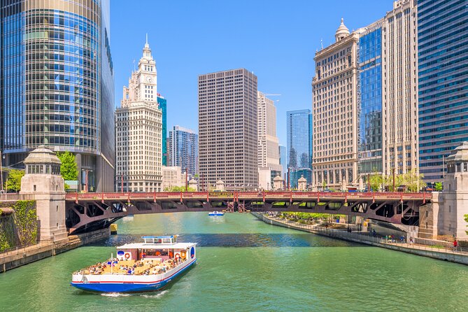 Chicago Premium Driving Tour with River Boat Cruise and Sky Deck - Pickup, group size, and the points that need attention
