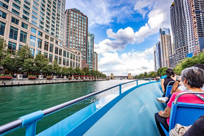 Chicago Premium Driving Tour with River Boat Cruise and Sky Deck - The Chicago River cruise is the heart of the day