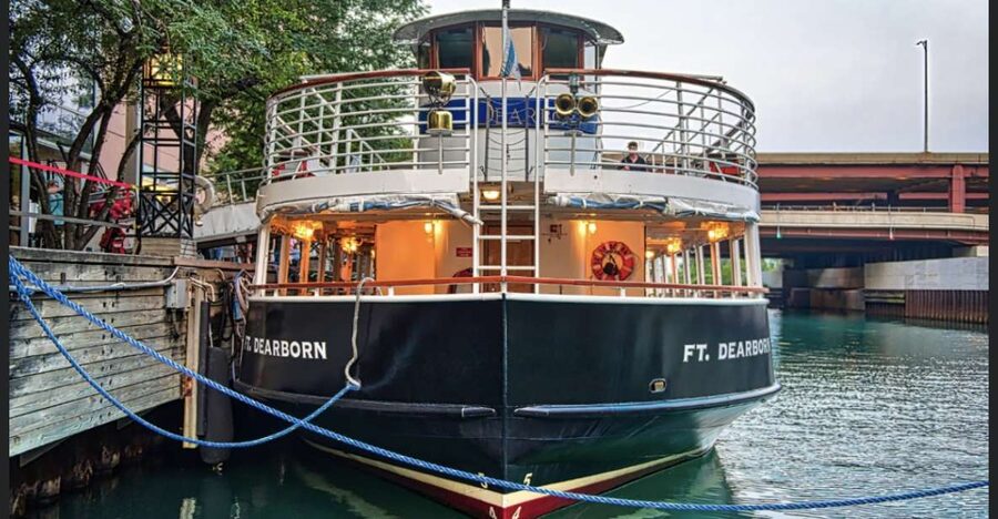 Chicago River: 1.5-Hour Guided Architecture Riverboat Tour - Why the Chicago River is the right place to see the city