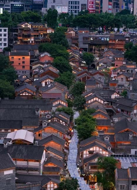 Chongqing Night Tour: River Cruise and Hidden Views - How this compares with exploring alone