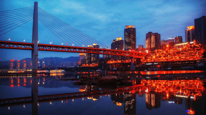 Chongqing: Two Rivers Night Cruise- Yangtze & Jialing Rivers - Finding the boat near Hongyadong pier