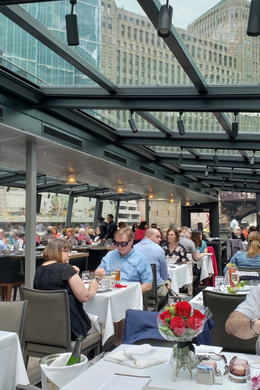 City Cruises Chicago: Brunch, Lunch, or Dinner River Cruise - Why the Chicago River works so well for a dining cruise
