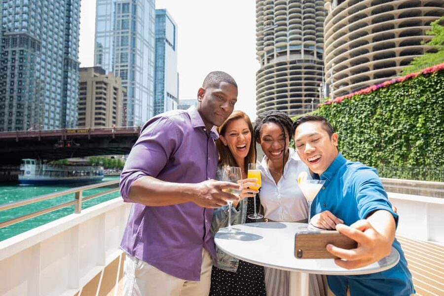 City Cruises Chicago: Brunch, Lunch, or Dinner River Cruise - Food, service, and the feel of the meal