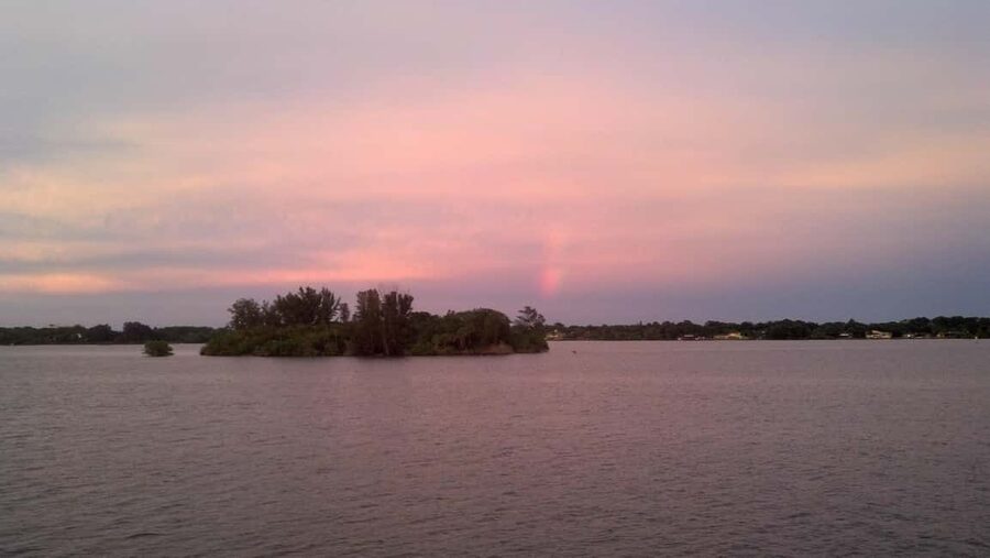 Cocoa Beach: Banana River Sunset Cruise - Wildlife watching without false promises