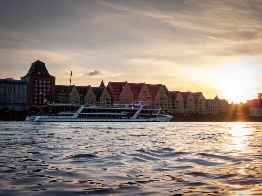 Cologne: 2-Hour Evening Cruise on the Rhine River - Best timing for the evening