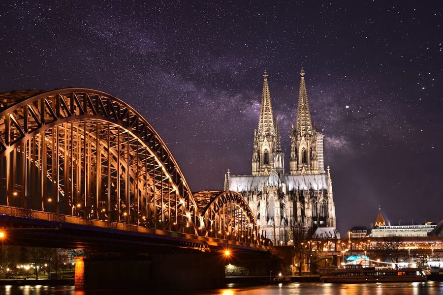 Cologne: Rhine River Winter Cruise with Festive Music - What you see from the Rhine