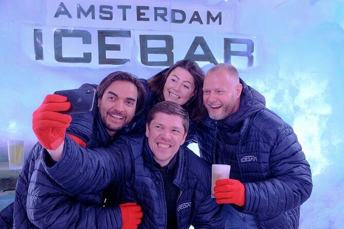 Combo Ticket: Xtracold Icebar Amsterdam and 1-Hour Canal Cruise - What you actually get for the three drinks