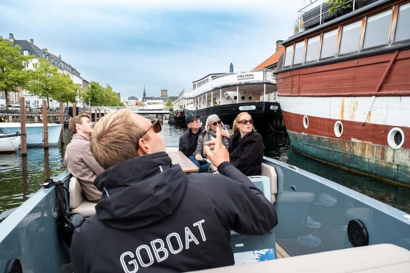 Copenhagen: 1 or 2-Hour Canal Tour in Silent Electric Boats - Gliding past Nyhavn’s colorful waterfront
