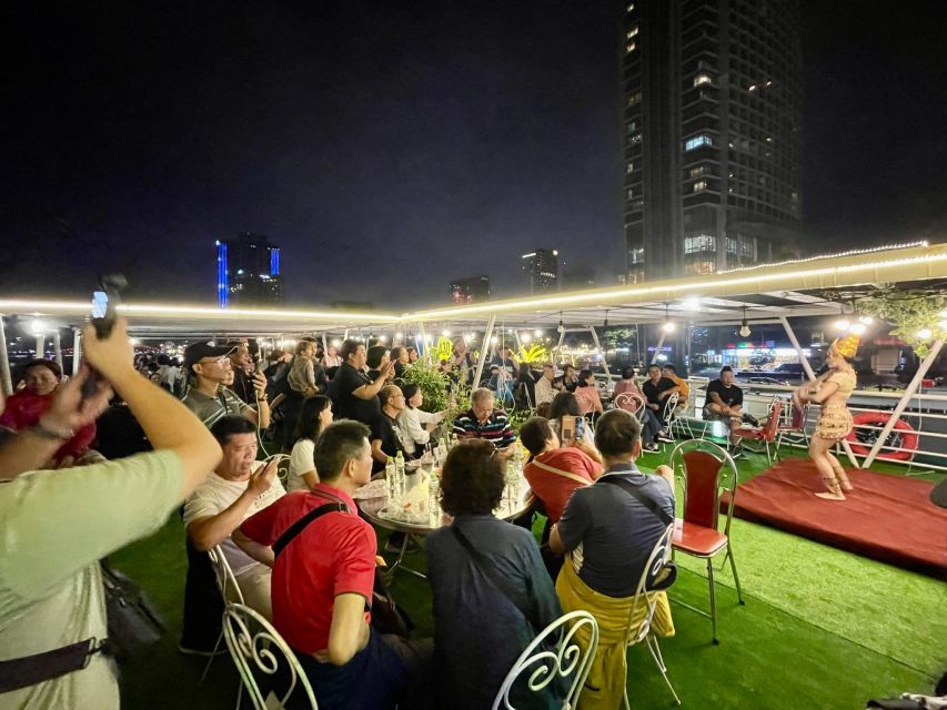 Da Nang: Han River Night Boat Trip with Show on Weekends - Who should book this cruise?