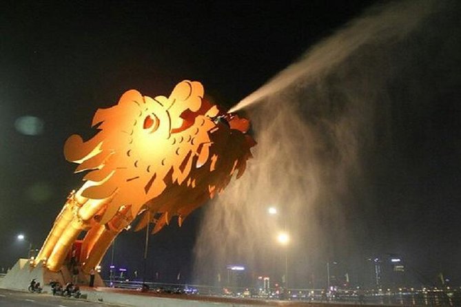 Da Nang Night Motorbike Tour & River Cruise Riding By Lady Rider - Local noodles before the sightseeing