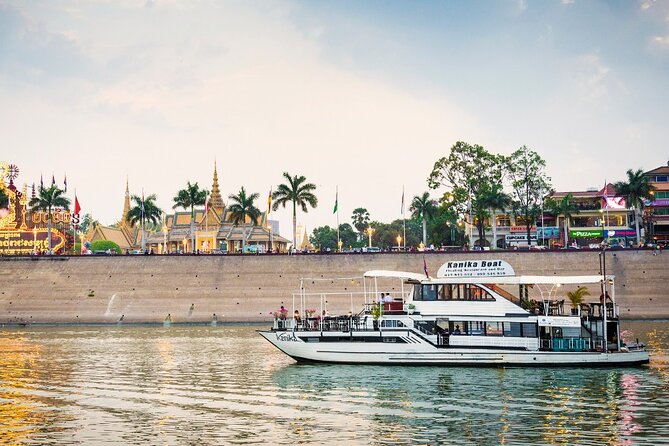 Dinner 4-course Mekong River cruise with Kanika Boat - Key points to know before booking