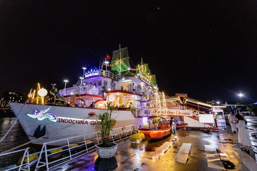 Dinner on Cruise on Saigon River - Traditional Music Adds a Local Touch
