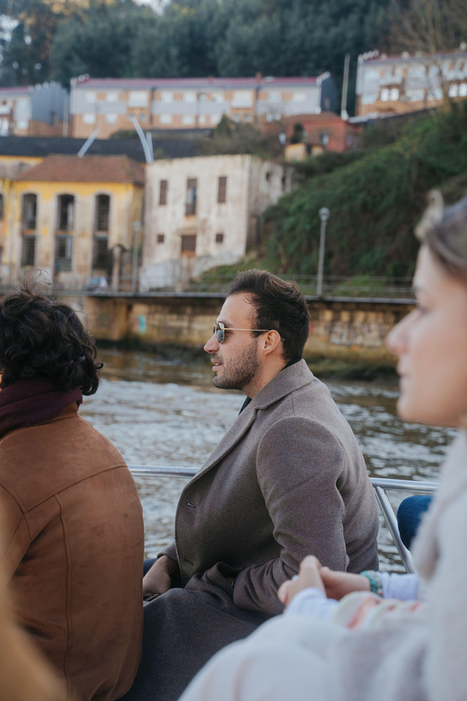 Douro River Cruise with Cheese & Tonic Porto in a Sailboat - Why a small sailboat changes the Douro experience