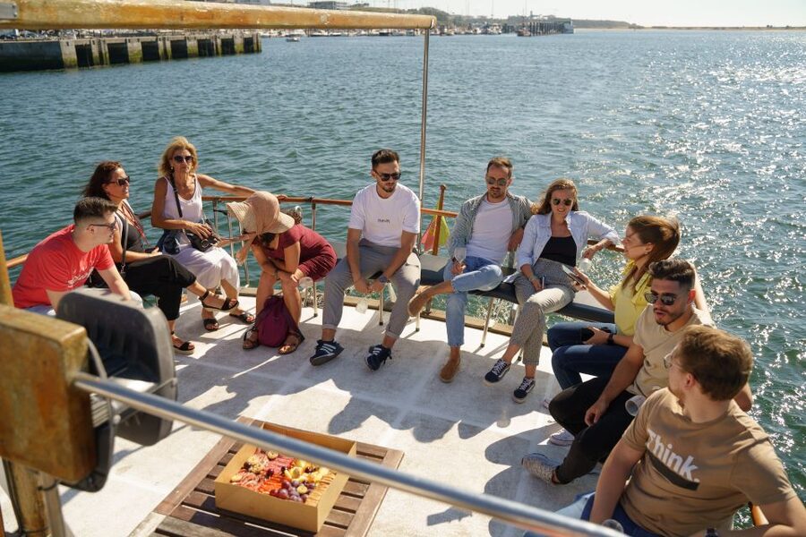 Douro River: Party Boat Tour - A birthday cruise with Porto as the backdrop