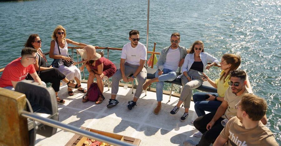 Douro River: Party Boat Tour - Starting at Marina da Afurada and São Pedro da Afurada
