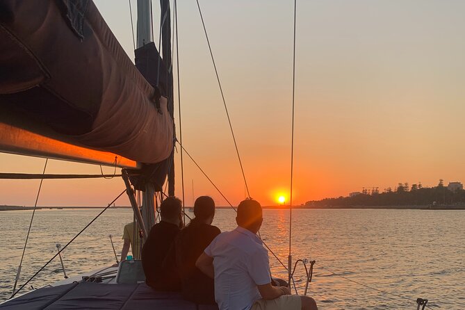 Douro Sunset Sailboat Experience in Porto - Palácio de Cristal and Alfândega do Porto