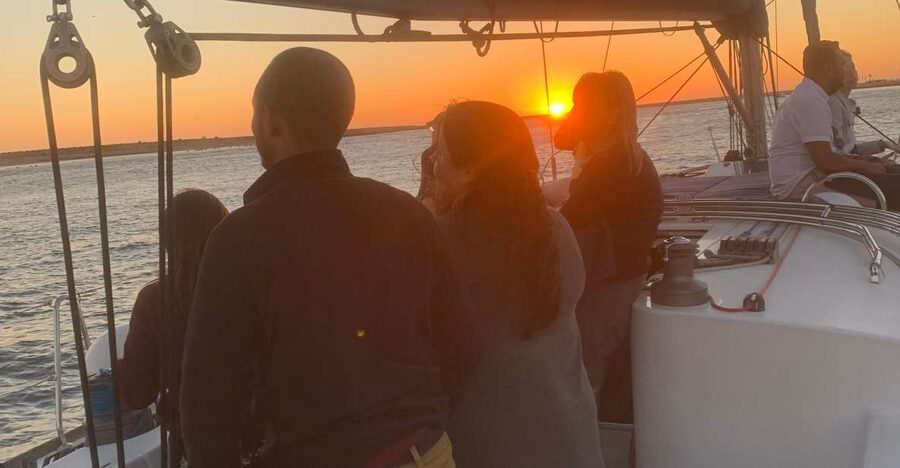 Douro Sunset Sailboat Experience in Porto - What the two-hour format really gives you