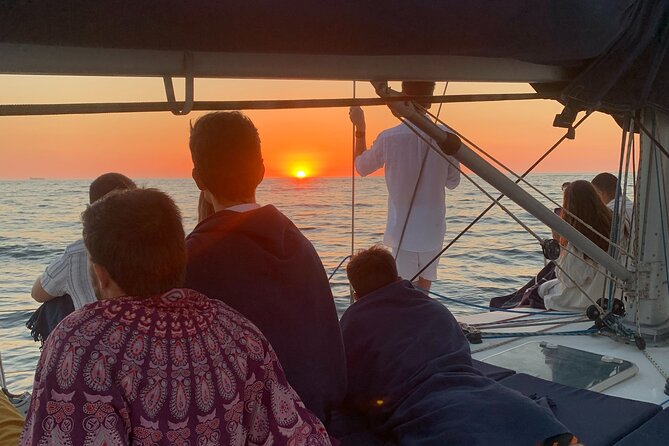 Douro Sunset Sailboat Experience in Porto - Marina da Afurada to Arrábida Bridge