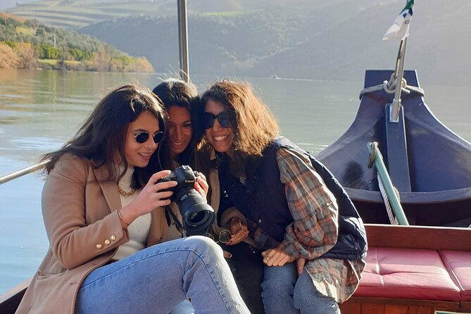 Douro Valley-Expert Guide-Boat-Lunch-Tastings-Offer wine bottle - Pinhão lunch is more than a quick meal