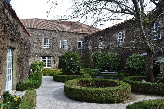 Douro Valley Tour: 2 Vineyard Visits, River Cruise, Winery Lunch - Four-course lunch at a winery in Sabrosa