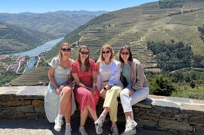 Douro Valley Tour - 3 Wine tastings, Lunch & river Cruise - Casal de Loivos combines wine, olive oil, and a grand view