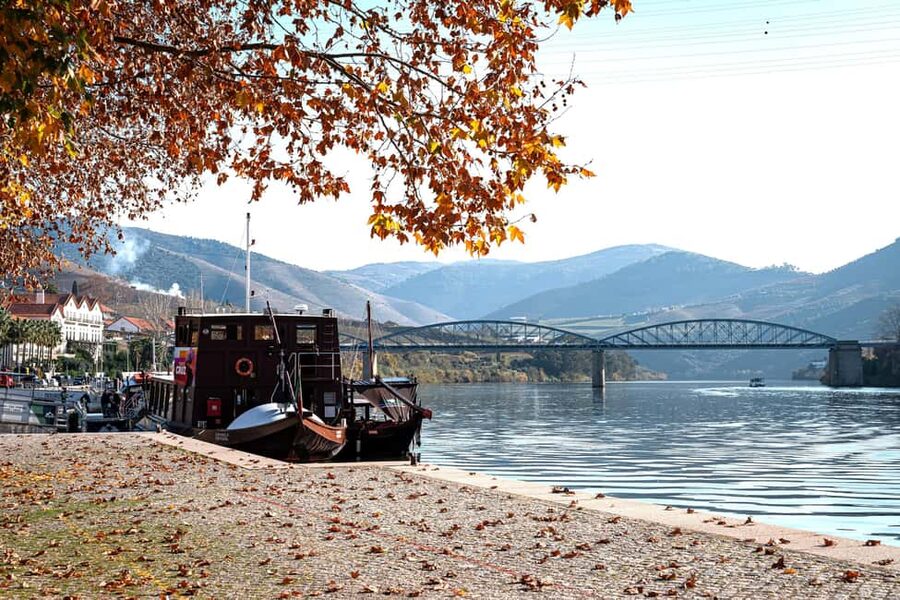 Douro Valley Tour: Visit 2 Wineries, Lunch & River Cruise - The road east, with scenery before the wine
