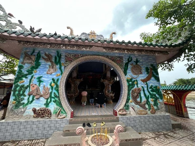 Dragon Floating Temple & Simulate Mekong Island by SpeedBoat - Leaving District 1 by speedboat