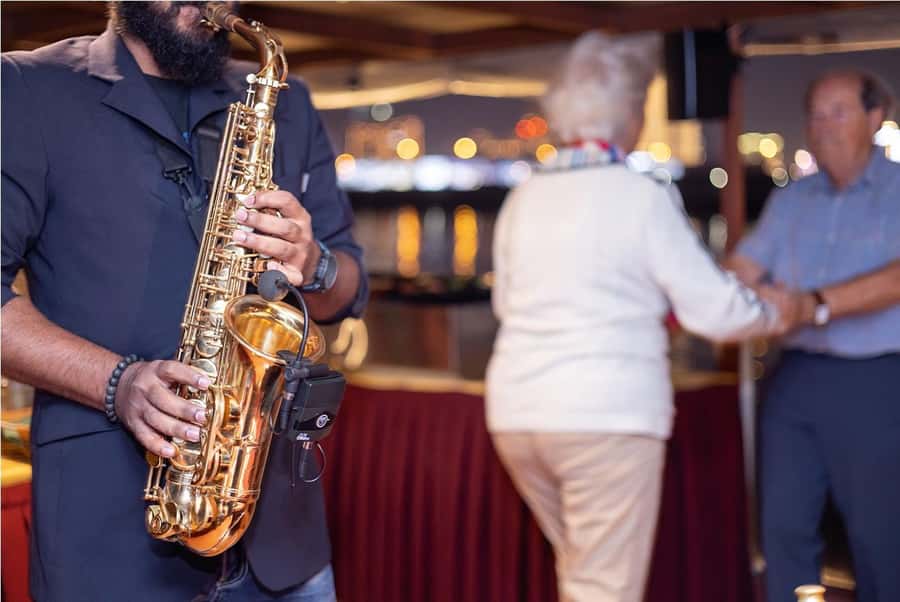 Dubai: Water Canal Cruise and La Perle Show with Dinner - Who will enjoy this evening most?