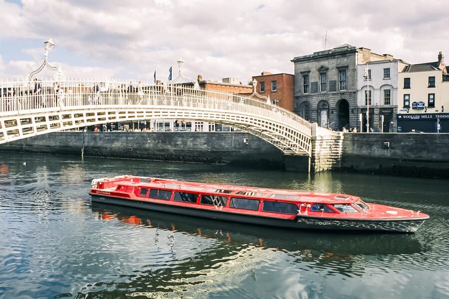 Dublin: River Liffey Sightseeing Cruise - Where the city meets Dublin Port