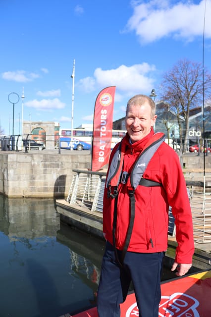 Dublin: River Liffey Sightseeing Cruise - Bridges, canals, and the reclaimed city