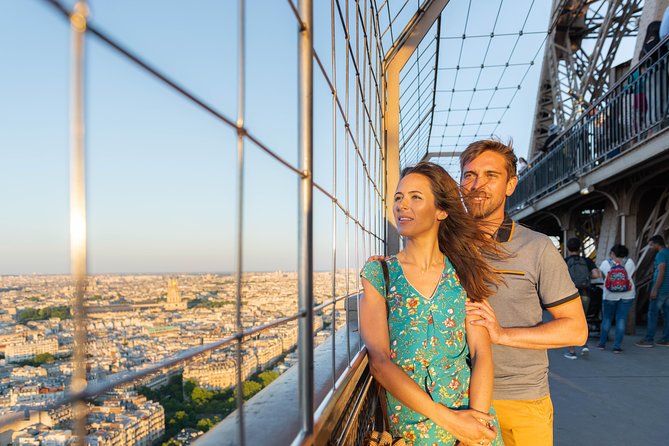 Eiffel Tower Dinner Experience and Sightseeing Seine River Cruise - A Romantic Evening, With Some Practical Limits