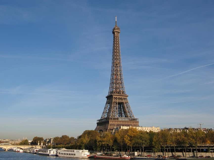 Eiffel Tower Guided Tour & Seine River Cruise - Adding the one-hour Seine River cruise