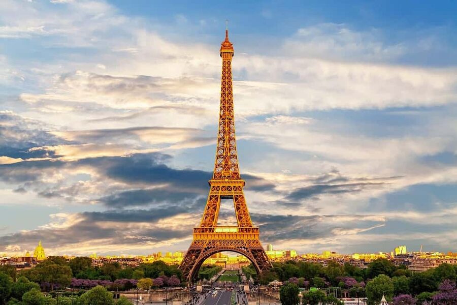 Eiffel Tower Guided Tour & Seine River Cruise - Getting through the Eiffel Tower entrance