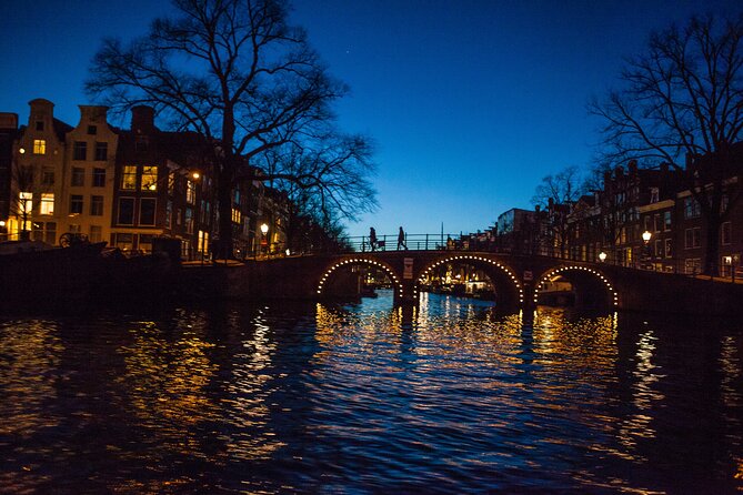 Evening Canal Cruise in Amsterdam with Wine & Cheese Option - What the audio tour is really like