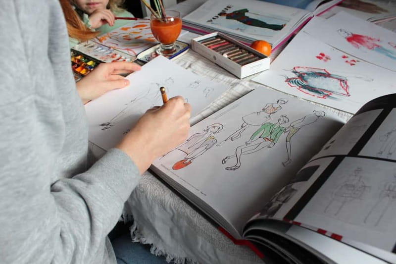 Fashion Design Workshop & Brunch on a Seine River Boat Paris - Designing outfits for parties and days out