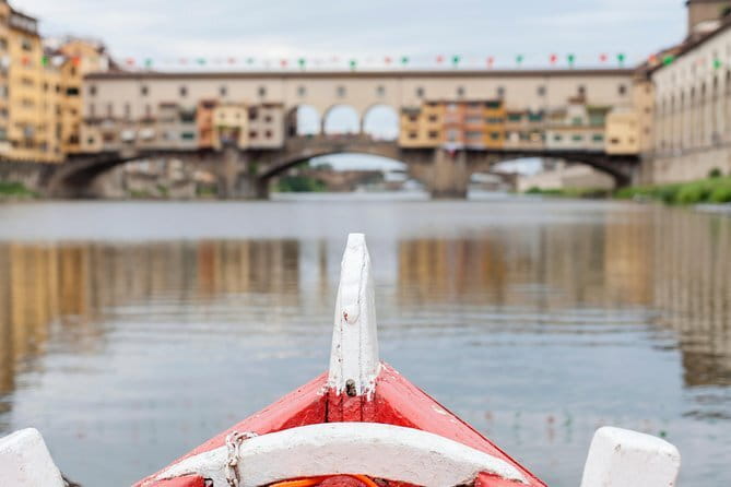 Florence River Cruise on a Traditional Barchetto - Corsini Palace and Santa Trinita Bridge