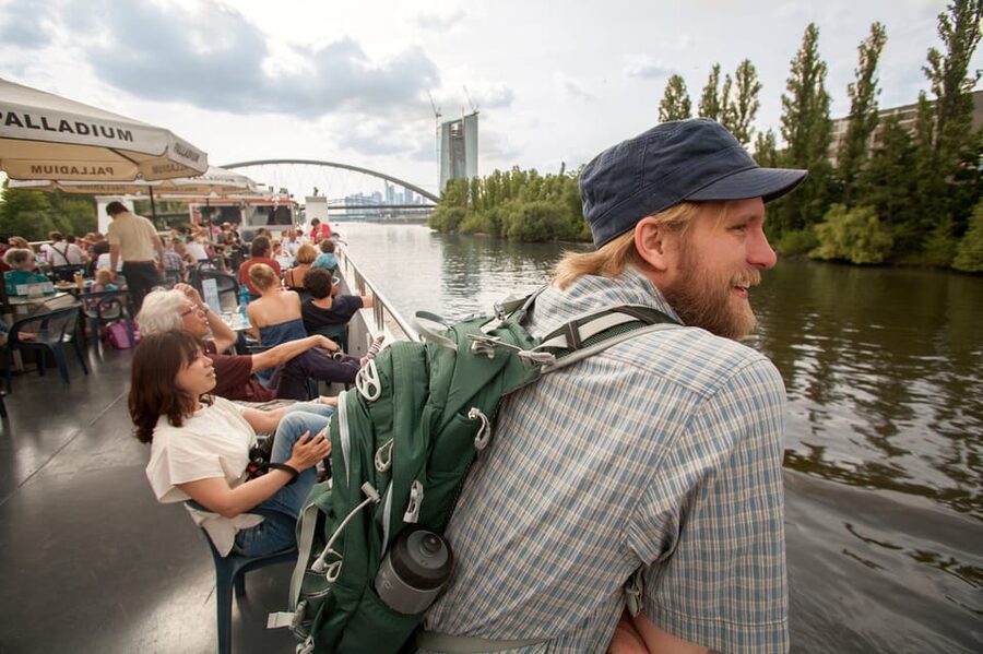 Frankfurt: 1-Hour Panorama Boat Cruise on the river Main - Who will get the most from this cruise?