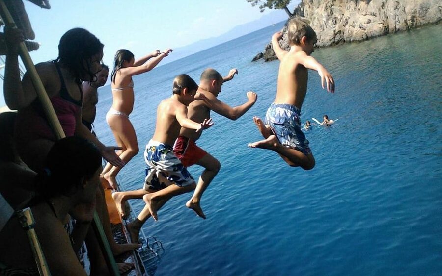 From Alanya, Side: Manavgat River Cruise, Bazaar & Waterfall - Who should book this tour